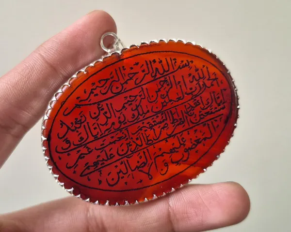 Maroon_Agate_Silver_Ayatul_Kursi_Engraved_Pendant_For_Men