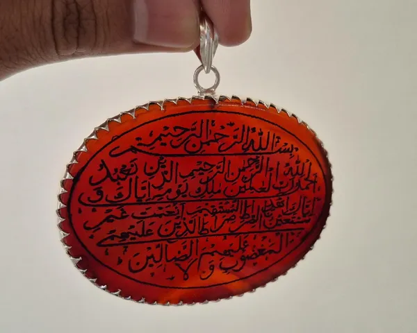 Maroon_Agate_Silver_Ayatul_Kursi_Engraved_Pendant_For_Men