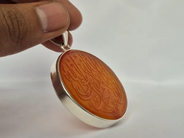 Maroon_Agate_Silver_Kalima_Shahada_Engraved_Pendant_For_Men