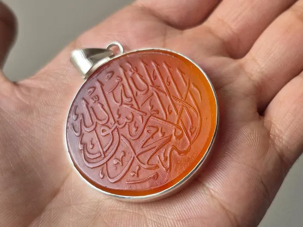 Maroon_Agate_Silver_Kalima_Shahada_Engraved_Pendant_For_Men