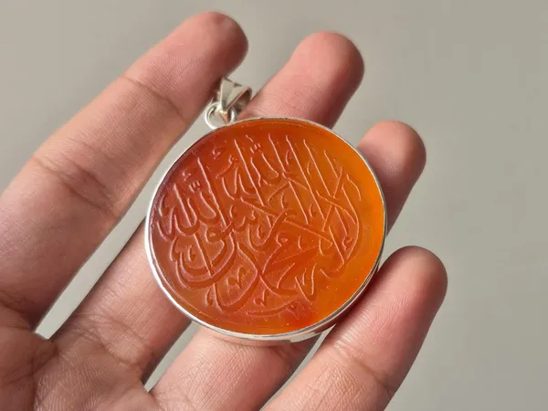 Maroon_Agate_Silver_Kalima_Shahada_Engraved_Pendant_For_Men