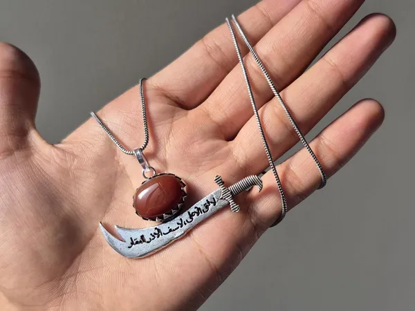 Maroon_Agate_Stone_Zulfiqar_Sword_Islamic_Pendant_For_Men