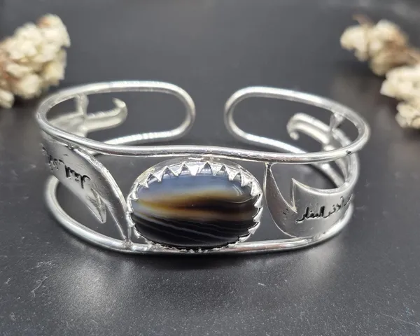 Black_And_Silver_Agate_Zulfiqar_Sword_Engraved_Adjustable_Bracelet_Unisex