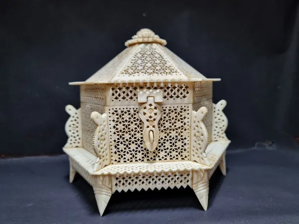 White_Camel_Bone_Jali_Work_Engraved_Jewelry_Box