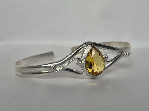 Yellow_Citrine_Stone_Adjustable_Cuff_Bangle_For_Women