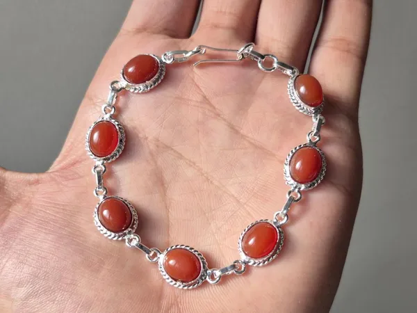 Maroon_Agate_Adjustable_Aqeeq_Bracelet_For_Men_And_Women