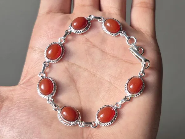 Maroon_Agate_Adjustable_Aqeeq_Bracelet_For_Men_And_Women