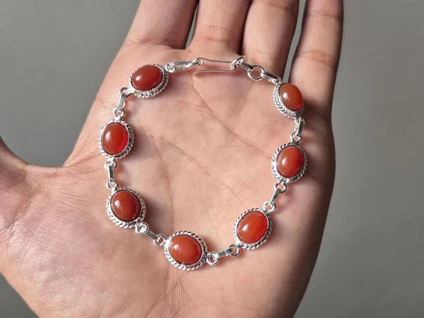 Maroon_Agate_Adjustable_Aqeeq_Bracelet_For_Men_And_Women