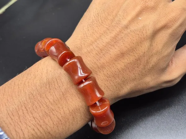 Maroon_Carnelian_Agate_Stretchable_Beads_Bracelet_For_Unisex