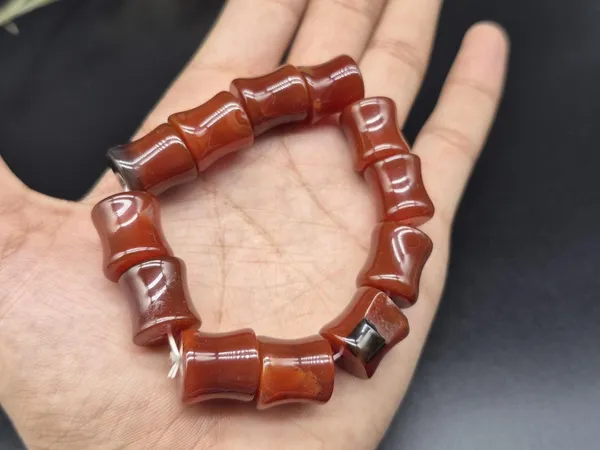 Maroon_Carnelian_Agate_Stretchable_Beads_Bracelet_For_Unisex