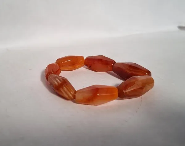 Maroon_Carnelian_Agate_Beaded_Bracelet_For_Unisex