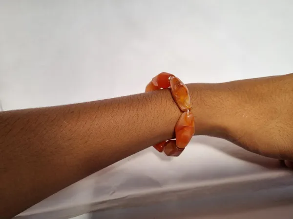 Maroon_Carnelian_Agate_Beaded_Bracelet_For_Unisex
