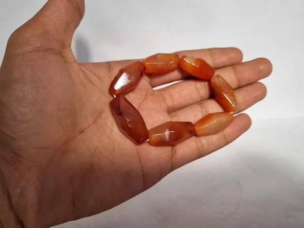 Maroon_Carnelian_Agate_Beaded_Bracelet_For_Unisex