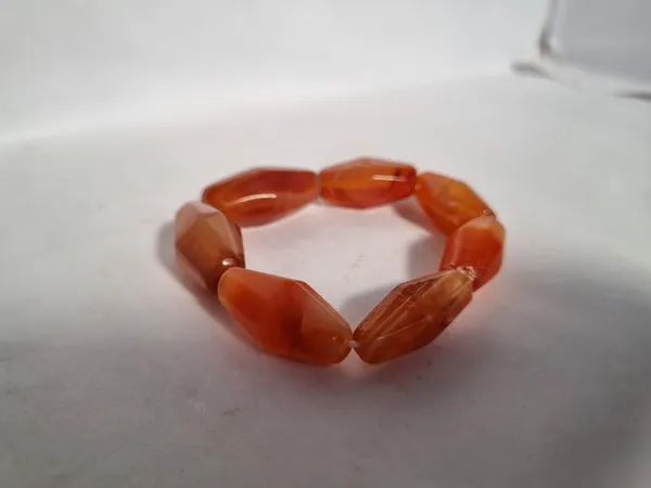 Maroon_Carnelian_Agate_Beaded_Bracelet_For_Unisex