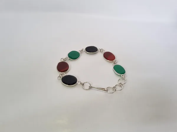 Multicolour_Agate_Stone_Beaded_Aqeeq_Bracelet_For_Unisex