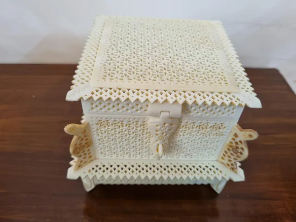 White_Camel_Bone_Jali_Work_Engraved_Mughal_Jewelry_Box