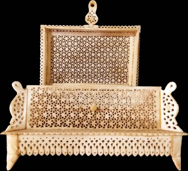 Camel_Bone_Mughal_Jali_Engraved_Jewelry_Box