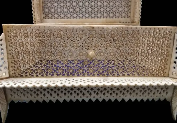Camel_Bone_Mughal_Jali_Engraved_Jewelry_Box
