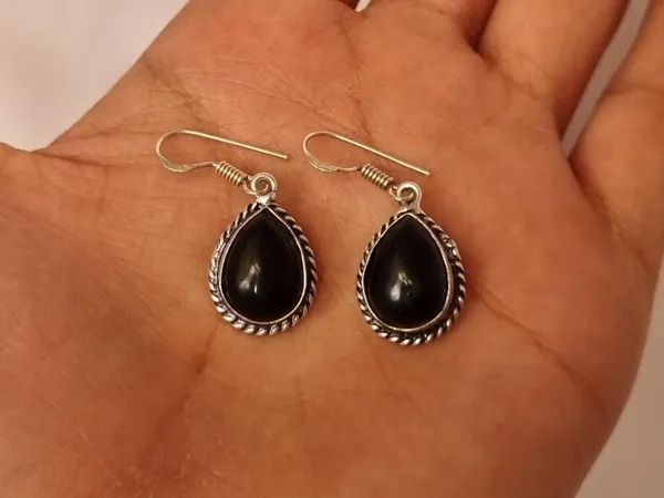 Black_Onyx_Stone_Teardrop_Earrings_For_Women
