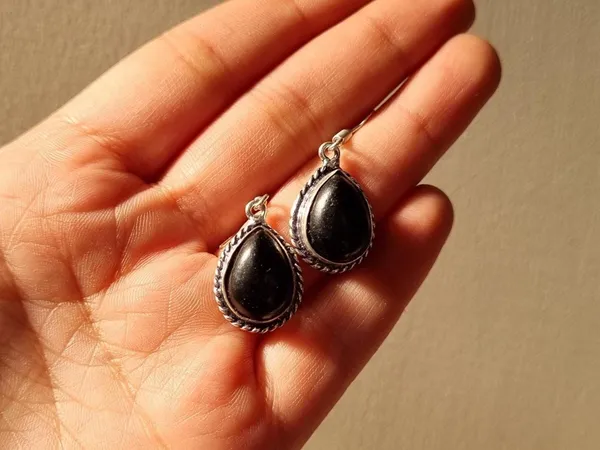 Black_Onyx_Stone_Teardrop_Earrings_For_Women