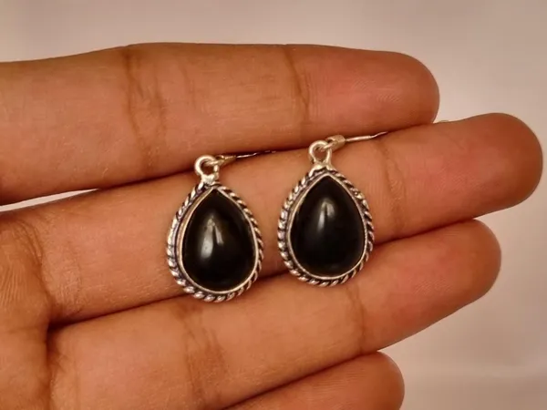 Black_Onyx_Stone_Teardrop_Earrings_For_Women
