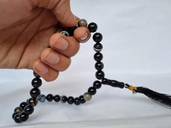 Black_Sulemani_Agate_33-Bead_Tasbih_Prayer_Beads