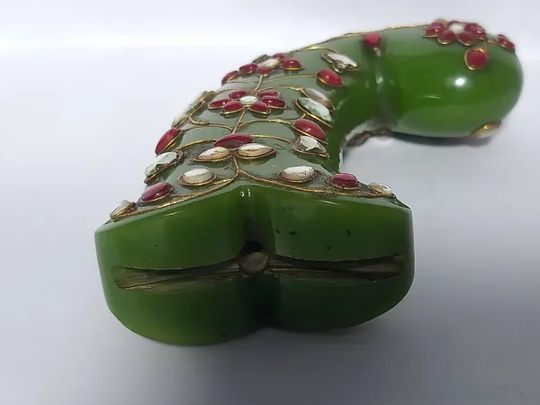 Mughal_Handicrafts_Glass_Gemstone_Studded_Mughal_Dagger