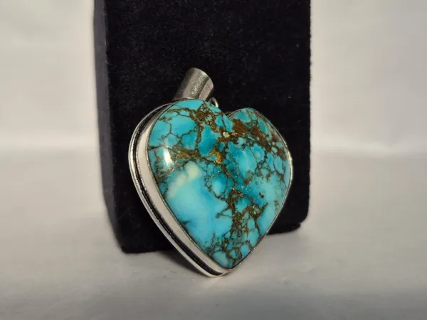 Sky_Blue_Turquoise_Stone_Heart_Shaped_Pendant_For_Men