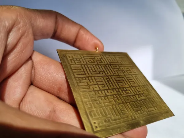 Gold_Brass_Kufic_Surah_Al-Nas_Engraved_Pendant_For_Men
