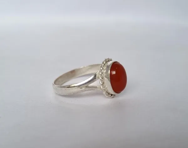 Red_Agate_Silver-Plated_Yemeni_Aqeeq_Ring_For_Ladies,_Women_Aqeeq_Ring