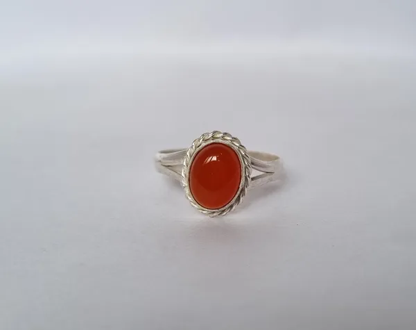 Red_Agate_Silver-Plated_Yemeni_Aqeeq_Ring_For_Ladies,_Women_Aqeeq_Ring