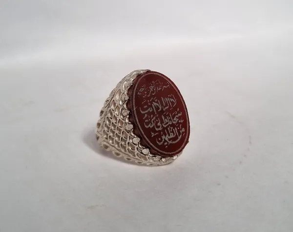 Red_Agate_Silver_Plated_Ayat_E_Karima_Engraved_Ring_For_Men