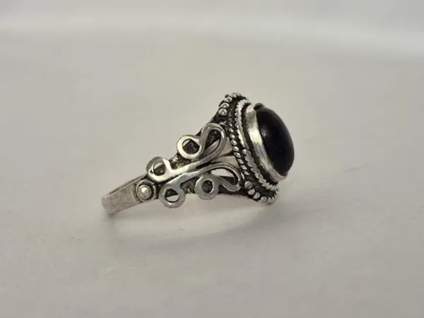 Black_Onyx_Stone_Handcrafted_Ring_For_Men
