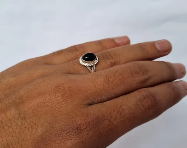 Black_Onyx_Stone_Handcrafted_Ring_For_Women