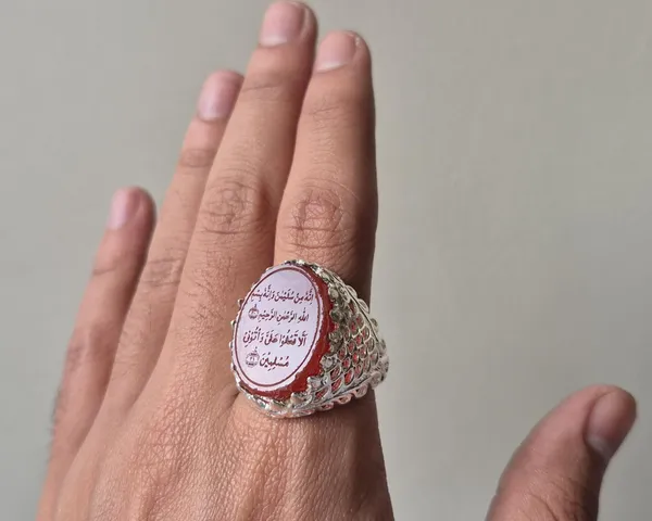 Red_Agate_Stone_Quran_Verse_Engraved_Ring_For_Men_,_Islamic_Agate_Ring