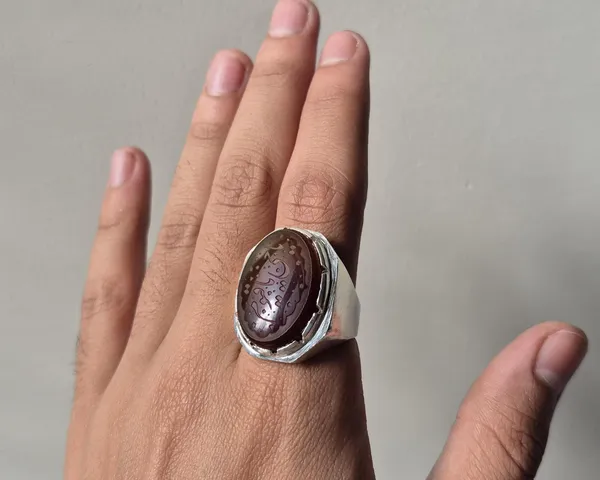 Maroon_Agate_German_Silver_Arabic_Calligraphy_Engraved_Ring_For_Men