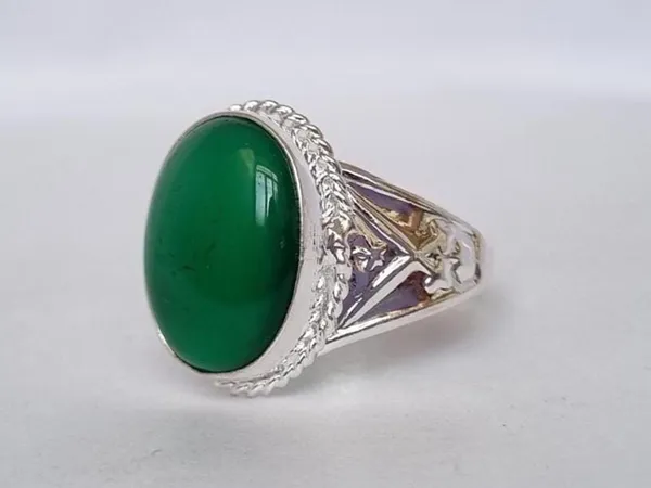 Green_Onyx_White_Metal_Sword_Design_Gemstone_Ring_For_Men