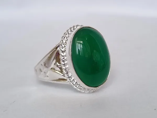 Green_Onyx_White_Metal_Sword_Design_Gemstone_Ring_For_Men