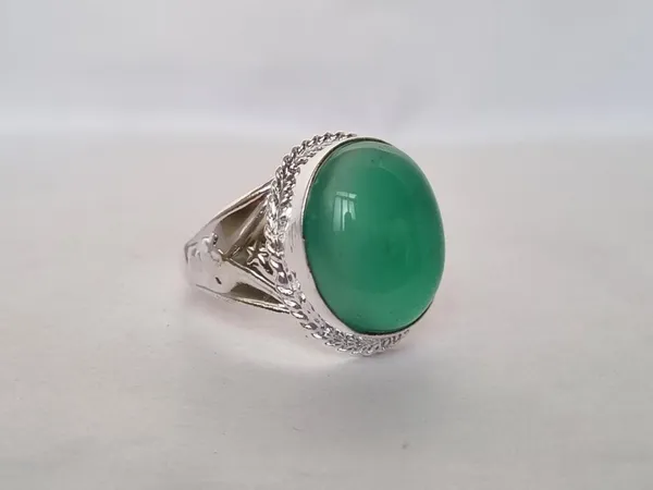 Green_Onyx_White_Metal_Sword_Design_Ring_For_Men