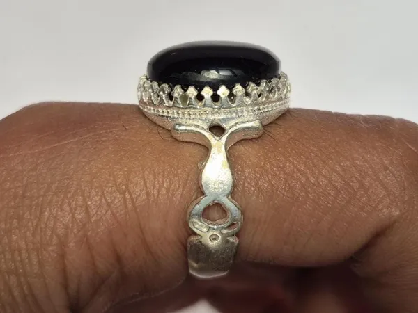 Black_Onyx_Stone_Handcrafted_Gemstone_Ring_For_Men