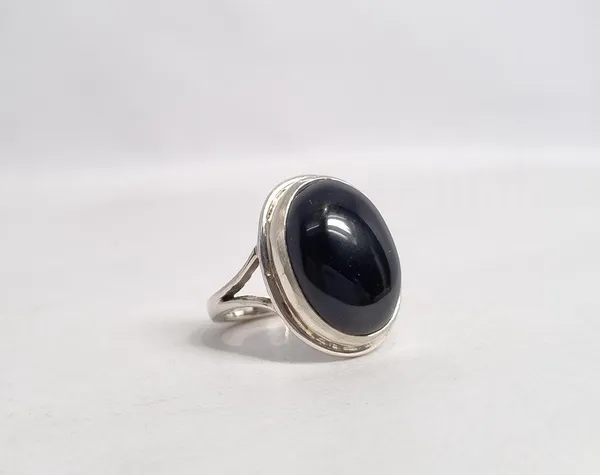 Black_Agate_Sterling_Silver_Handcrafted_Ring_For_Men