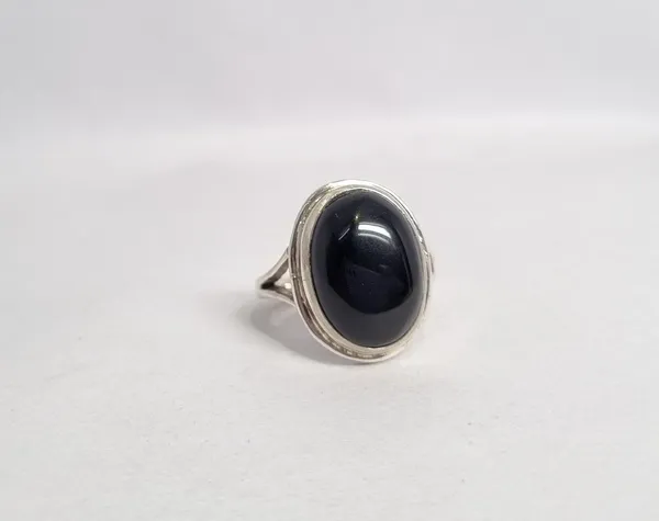 Black_Agate_Sterling_Silver_Handcrafted_Ring_For_Men