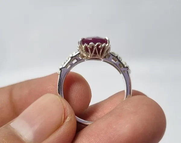 Red_Ruby_Stone_Sterling_Silver_Oval_Gemstone_Ring_For_Womens_,_Daily_Wear_Silver_Ring_