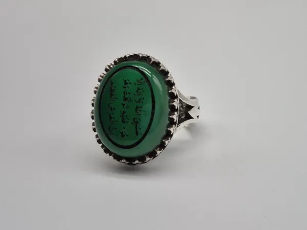 Green_Agate_Sterling_Silver_Quranic_Engraved_Ring_For_Men_,_Sabz_Aqeeq_Islamic_Ring_