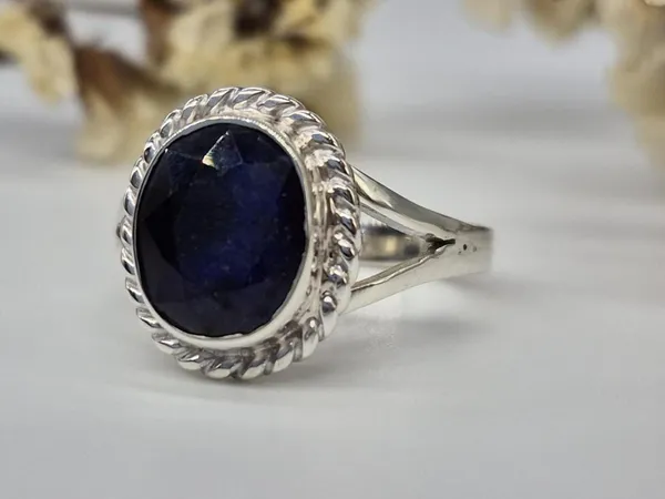 Blue_Sapphire_Sterling_Silver_Gemstone_Ring_For_Men