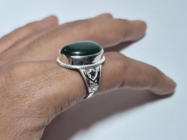 Green_Onyx_Sterling_Silver_Sword_Design_Ring_For_Men_,_925_Silver_Ring