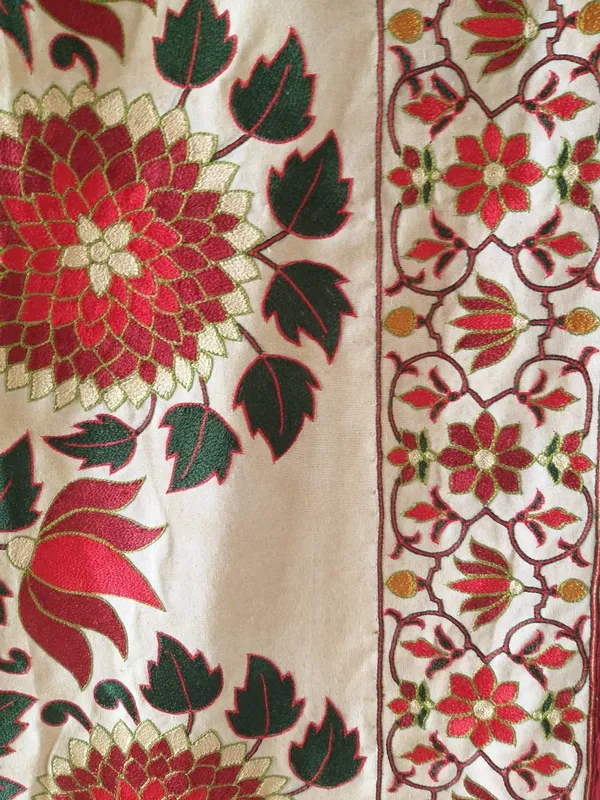 Silk_Thread_Mughal_Embroidery_Floral_Tree_Of_Life_Wall_Hanging