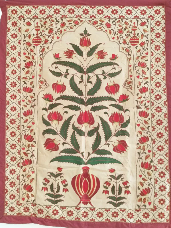 Silk_Mughal_Handmade_Embroidery_Floral_Wall_Hanging