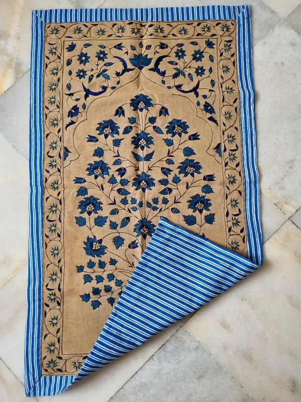 Sky_Blue_Floral_Handmade_Embroidery_Wall_Hanging