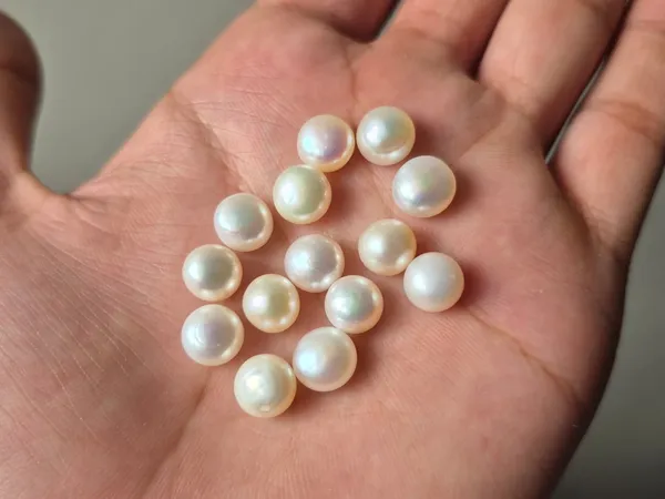 White_Freshwater_Pearl_Round_Loose_Beads_Pendant